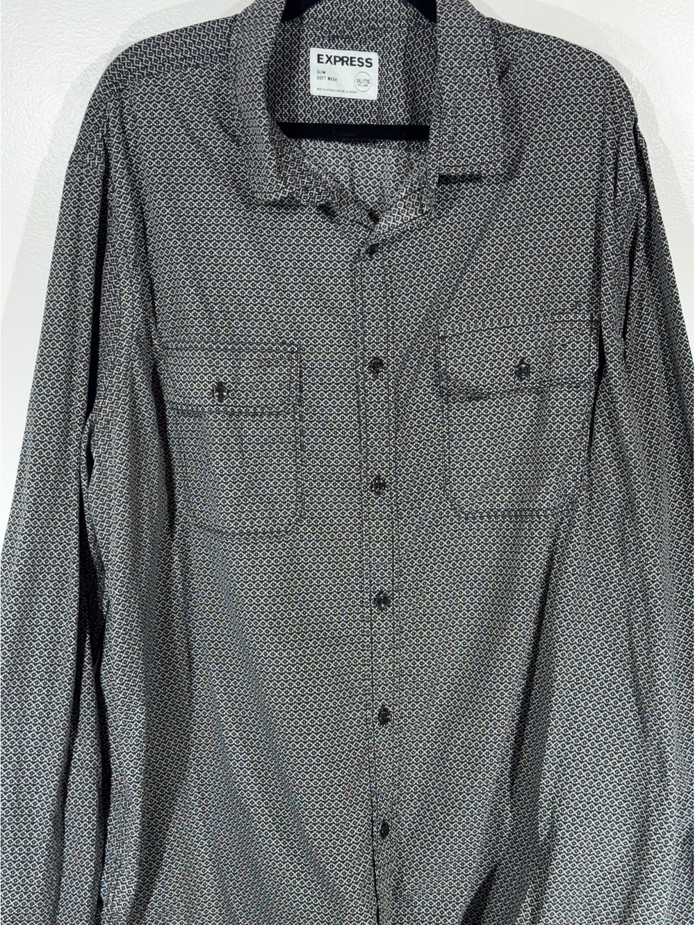 Express Slim Soft Wash Men's Shirt XXL Tall Long Black and White Patterned